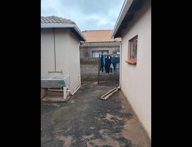 3 BEDROOM HOUSE FOR SALE IN PROTEA GLEN EXT
